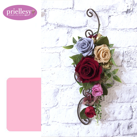 プリザーブドフラワー　ローズ溢れるアイアンの壁掛け